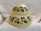 Pyrex 2 Gooseberry Yellow Black Cinderella Nesting Bowls # 444 & 442 Vintage