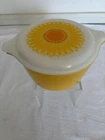 Vintage 1 Qt Round Pyrex Sunflower Casserole Dish W Lid 473 Rare mint