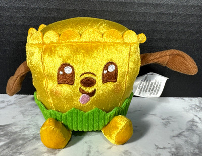 Disney Munchlings Sweet Treats Pluto Peanut Butter Chocolate Swirl Scented Plush