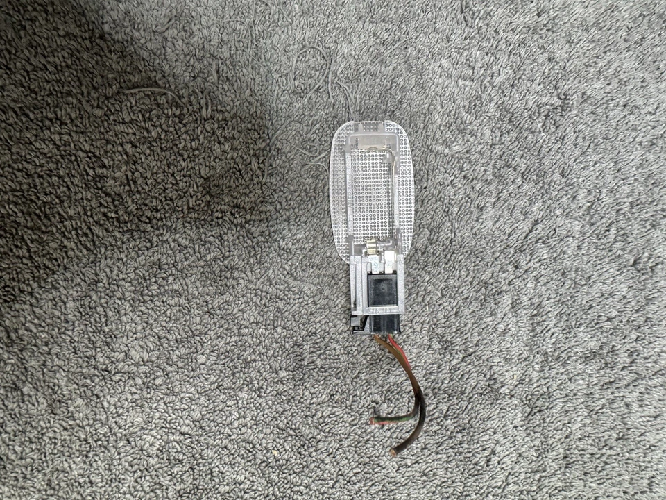 03 04 05 06 07 08 09 Mercedes-Benz E320 Interior Carga Cortesía Lámpara Luz OEM Foto 3 de 3