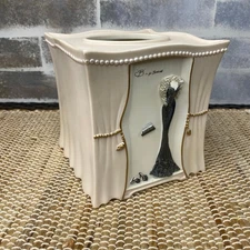 BED BATH  BEYOND Dress to Thrill Tissue Box Resin Couture Hollywood Style Glam  