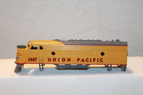 ** Piezas Locas Caja Azul Athearn ** Carcasa Locomotora Union Pacific F7A 1467 Nuevo de Lote Antiguo ** | Condition: Used