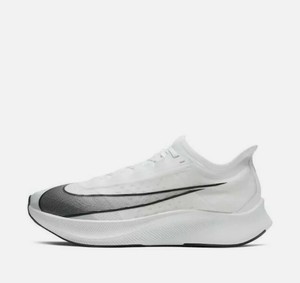 at8240 zoom fly 3