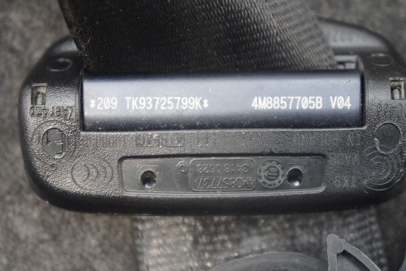 Front Left Driver Seat Belt Retractor Black 4M8857705B V04 Lamborghini Urus 2019