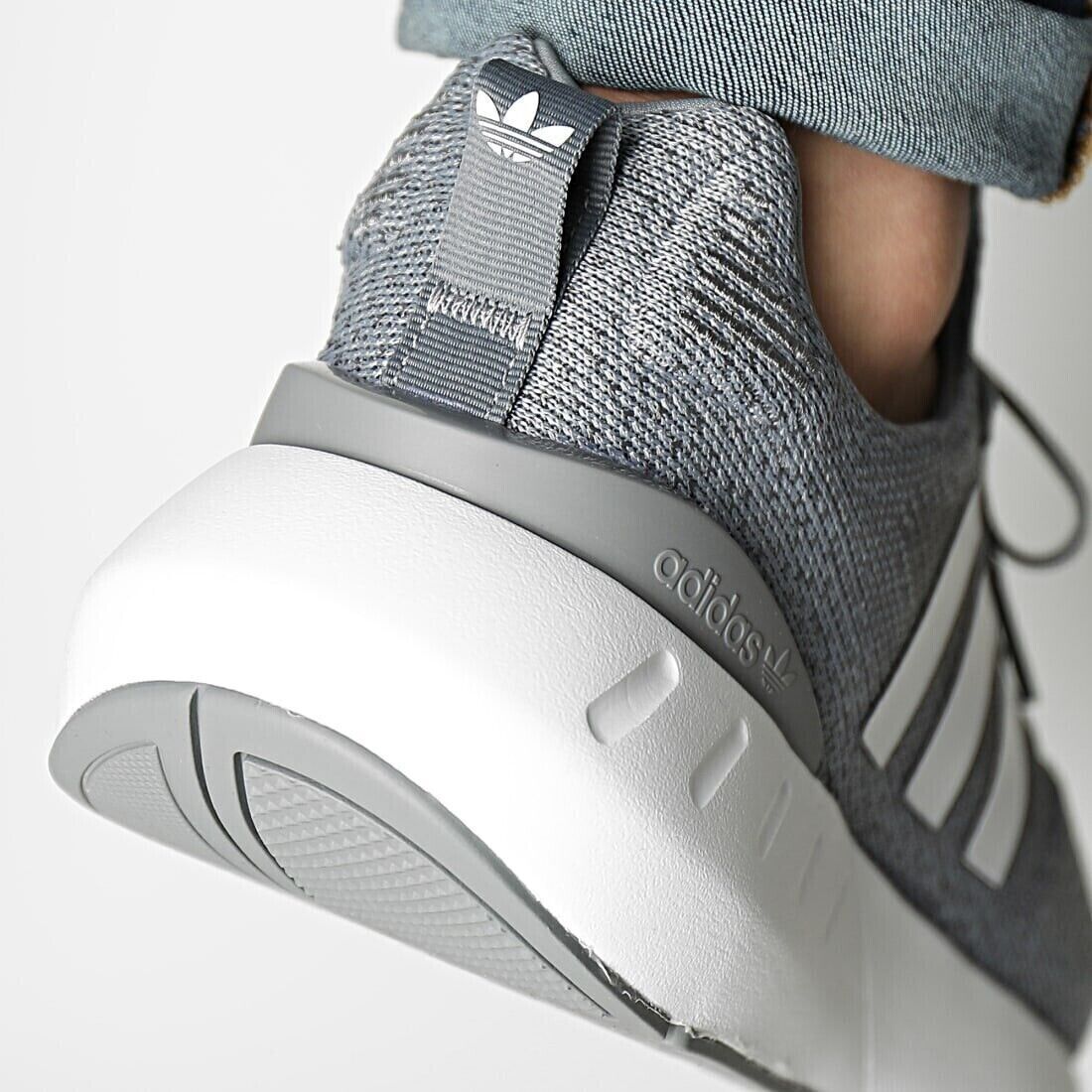 Adidas Originals Swift Run 22 Men's Sneaker Running Shoe Adidas Originals Swift Run 22 Men's Sneaker Running Shoe