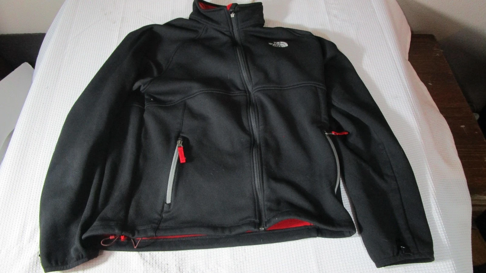 The North Face Jacket Mens Medium Black Windbreaker Full Zip Lined Pockets