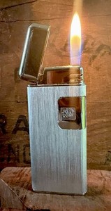 🔥 Working Colibri Slim Lighter With Box & New Battery 🔥
