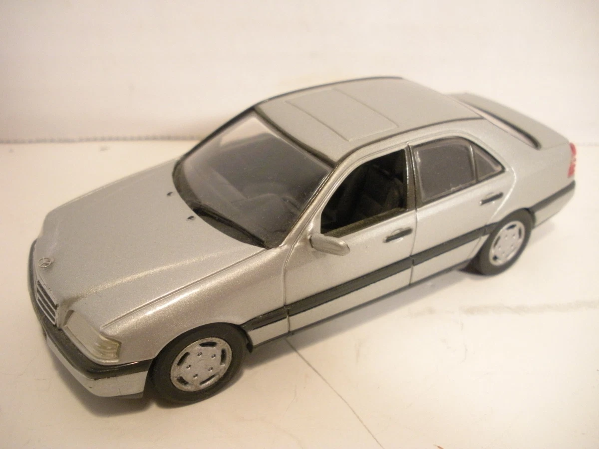 MINICHAMPS Mercedes-Benz 1:43 Vintage Manufacture Diecast Cars