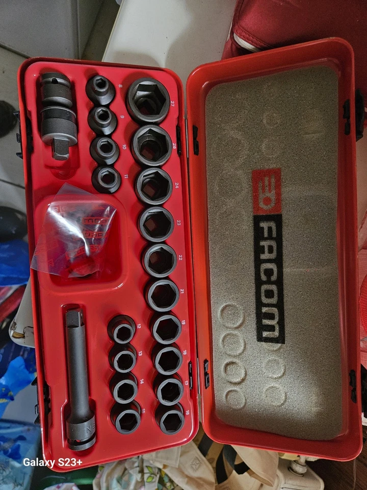 Coffret douille 6 pans facom , du 8 au 27, neuf, boîte un peu abîmée - Photo 2/4