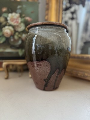 Beautiful Handcrafted Glazed Studio Art Pottery Lidded Urn Signed By Artist 8.5 