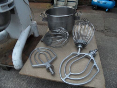 Planetary Mixer. 60 Litre With Both 40 Litre & 60 Litre bowls And Stirrers. 415V - Picture 10 of 18