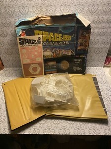 Vintage Space 1999 Mattel 1 Moon Base Alpha Control Room 1976 100% COMPLETE