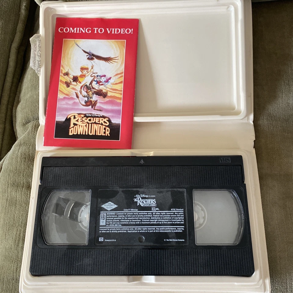 The Rescuers Down Under Walt Disney Classic VHS Tape 1991 Black Diamond Clamshel - Image 4 of 4
