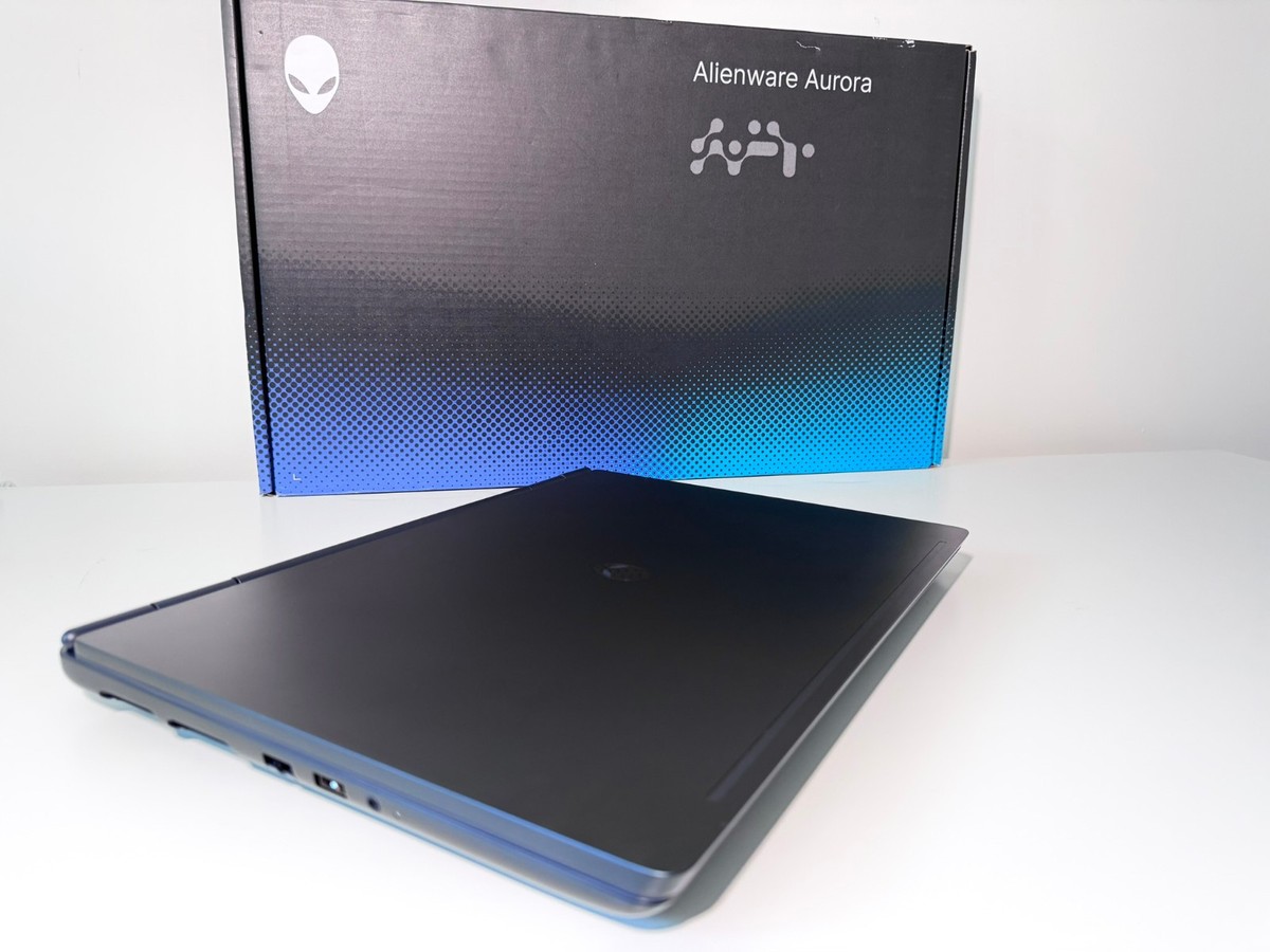 Alienware 16X Aurora 16