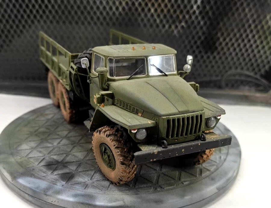 TRUMPETER　Russian URALー4320 Truck 1/35 Trumpeter Russian URAL-4320 Truck - Squadron.com