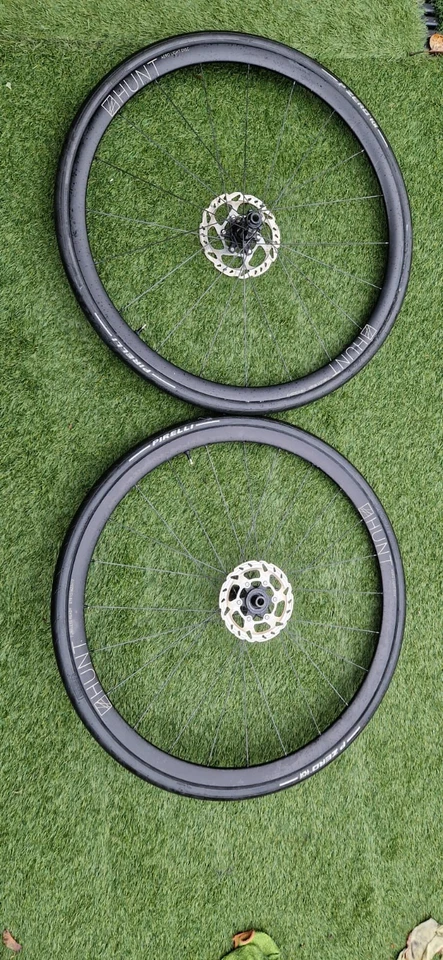 Hunt Aero Light Disc 700c Laufradsatz für Rennrad