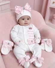 NEWBORN baby sleepsuit Headband hat mitts set personalised 2nd Pic Original