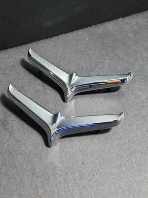 PAIR 1960 FORD FAIRLANE 500 QUARTER PANEL BADGE EMBLEM ORNAMENT COAB-64291A52-A