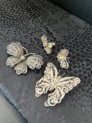 Vintage MCM 925 Sterling Silver Butterflies 2 Brooches 1 Pr Of Clip On Earrings - Picture 2 of 19