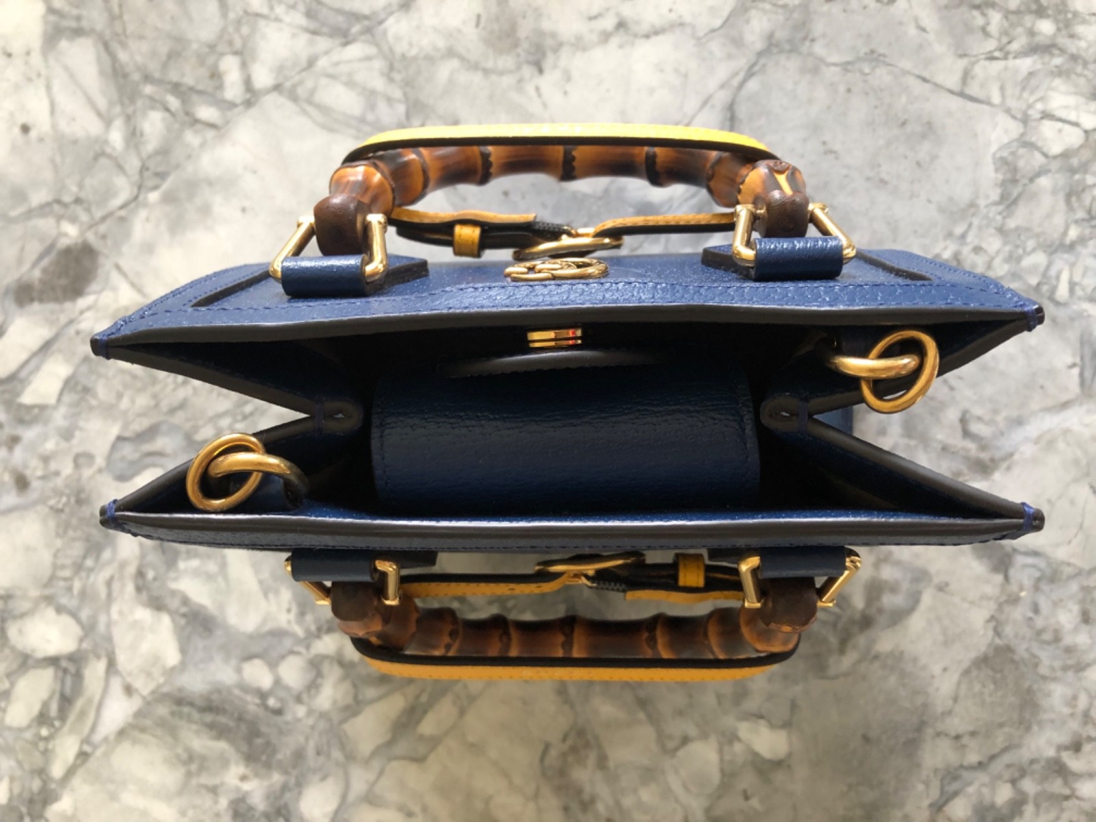 NEW Gucci Diana Mini Handbag Gorgeous in Navy Blue Leather & 2 Crossbody Straps image 5