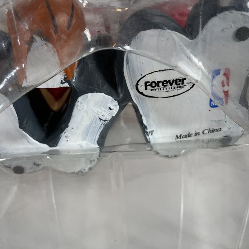 Chicago Bulls NBA 2012 Team Celebration Gnome By Forever Collectables - Picture 18 of 18