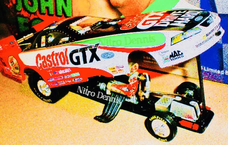 NHRA JOHN FORCE 1:24 Diecast Funny Car 8x Time Champ NITRO DENNIS Action 1999 - Image 3 of 4