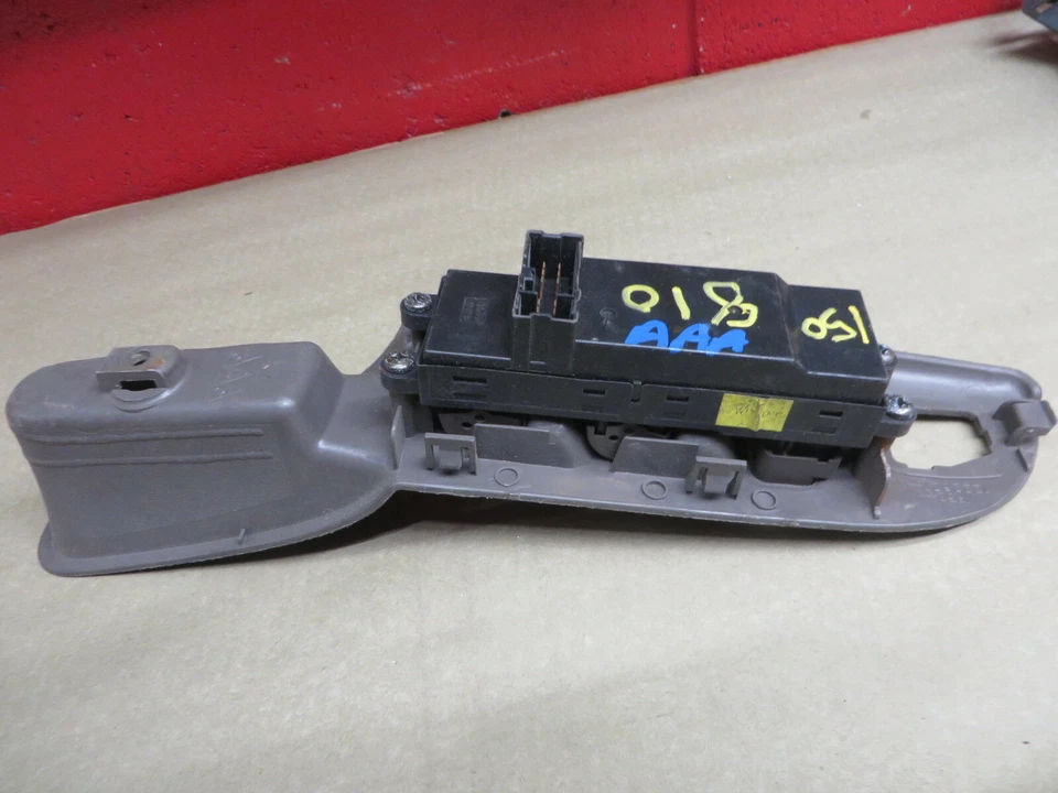 INTERRUPTOR DE BLOQUEO DE VENTANA ELÉCTRICA MERCURY VILLAGER 99-02 NISSAN QUEST 99-02 + BISEL LH OE Foto 4 de 4