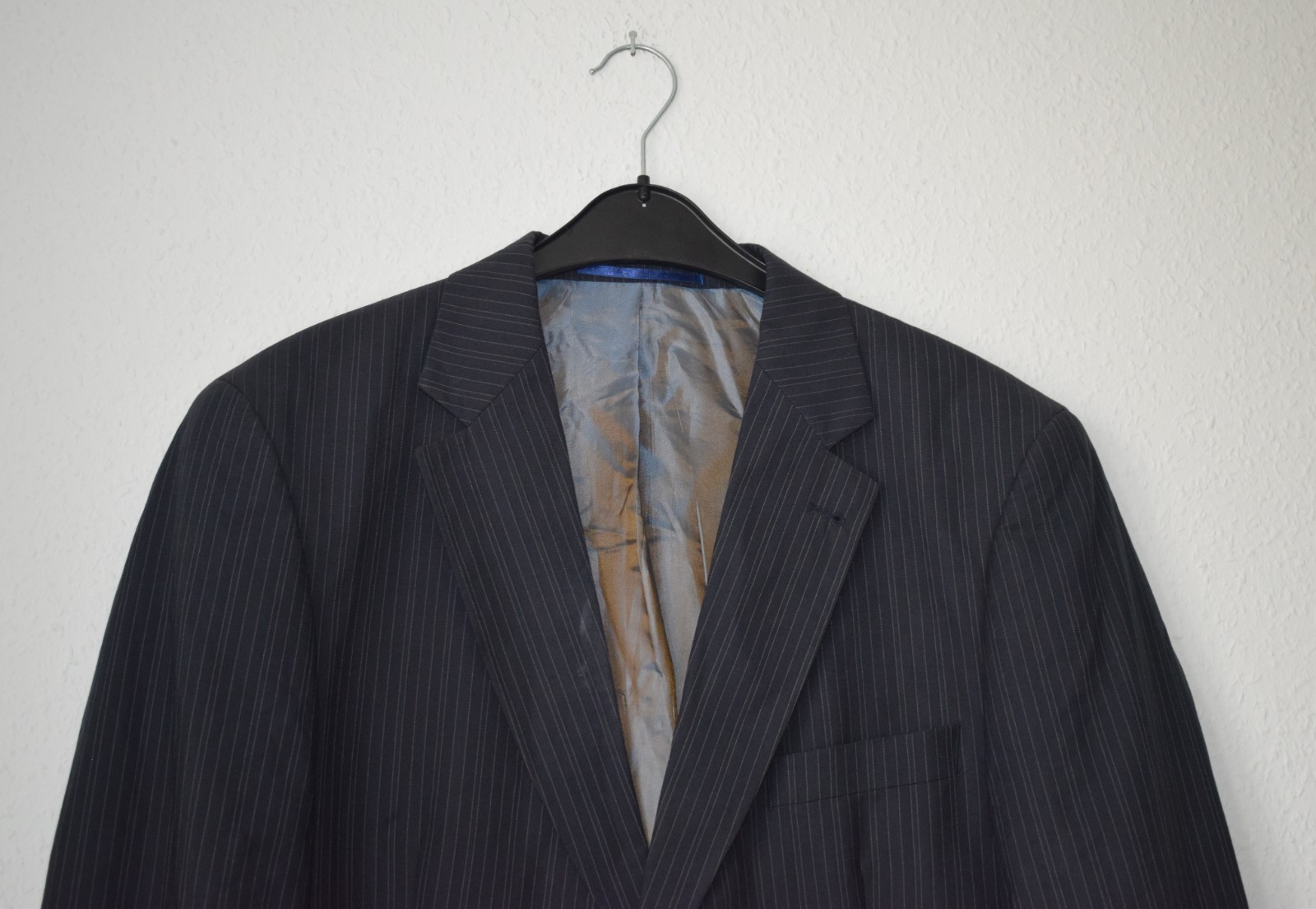 Bogart Men’s Navy Pinstripe Cotton Blend Blazer - Size 52 image 4