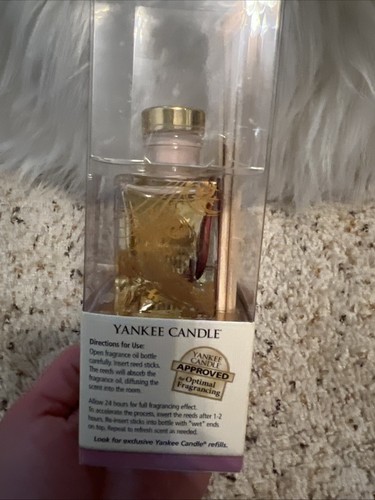 Yankee Candle Reed Diffuser, Home Sweet Home Scent, NIP, Fall Fangrance 1.2 Oz - Picture 2 of 6