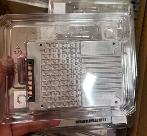 Intel D5 P5530 Series 1.92TB 2.5'' U.2 NVME PCIE SSDPF2KX019XZ SSD - Picture 3 of 5