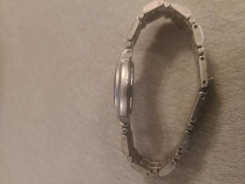 Vintage Guess Women's Watch - Picture 3 of 7