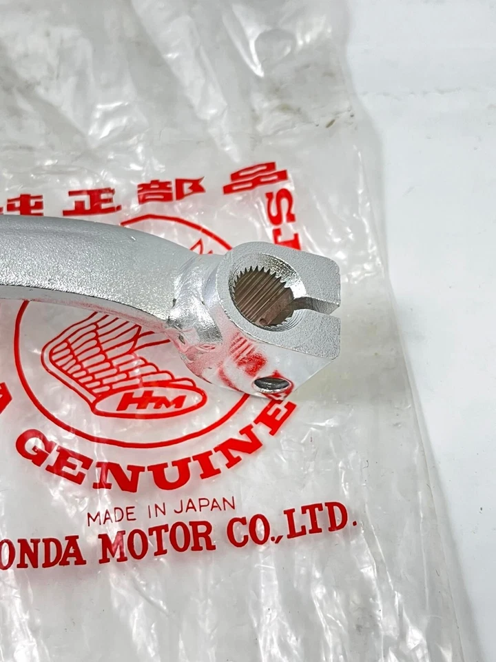 HONDA CB125 CL125 CB175 CL175 CA175K3 PEDAL GEARSHIFT GEAR NOS P/N 24701-240-000 Foto 4 de 4