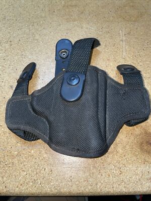 Bianchi 7506 AccuMold Belt Slide Holster Thumbsnap RH
