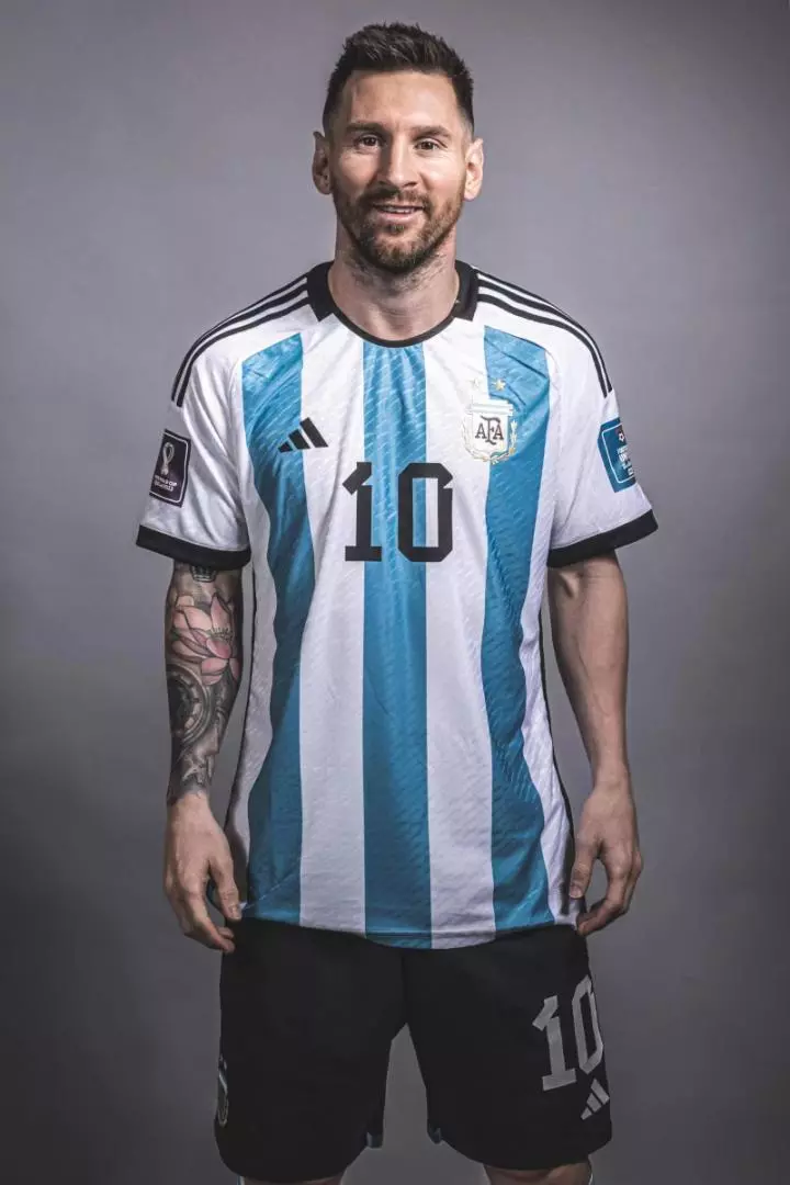 Messi in new sales argentina jersey