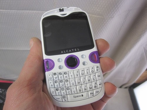 Vintage Alcatel OT-802A Movistar 2GB GSM Quadband Full QWERTY Phone - Open Box - Picture 5 of 9