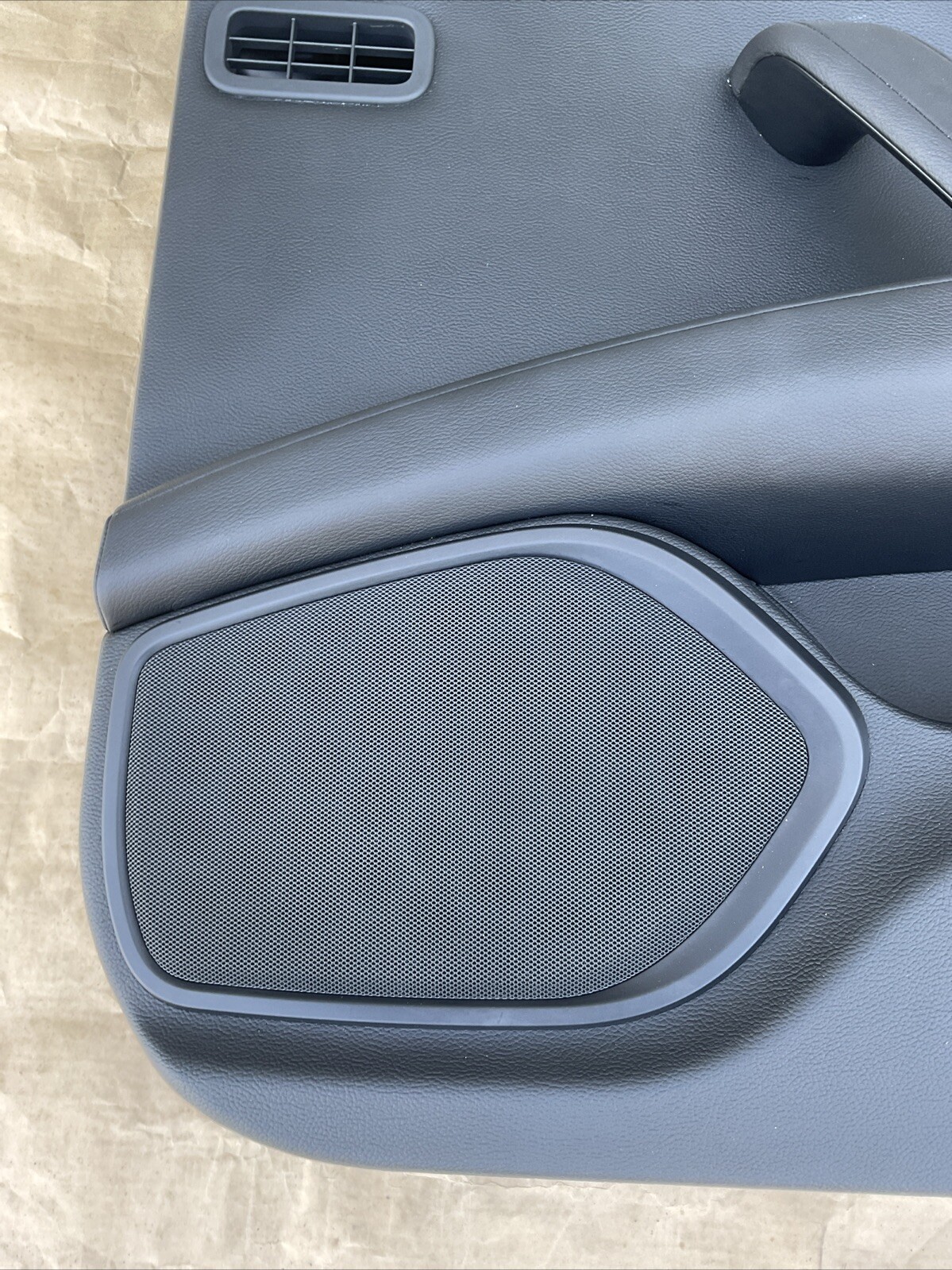 2014-2018 MASERATI QUATTROPORTE FRONT RIGHT SIDE INTERIOR DOOR PANEL TRIM OEM