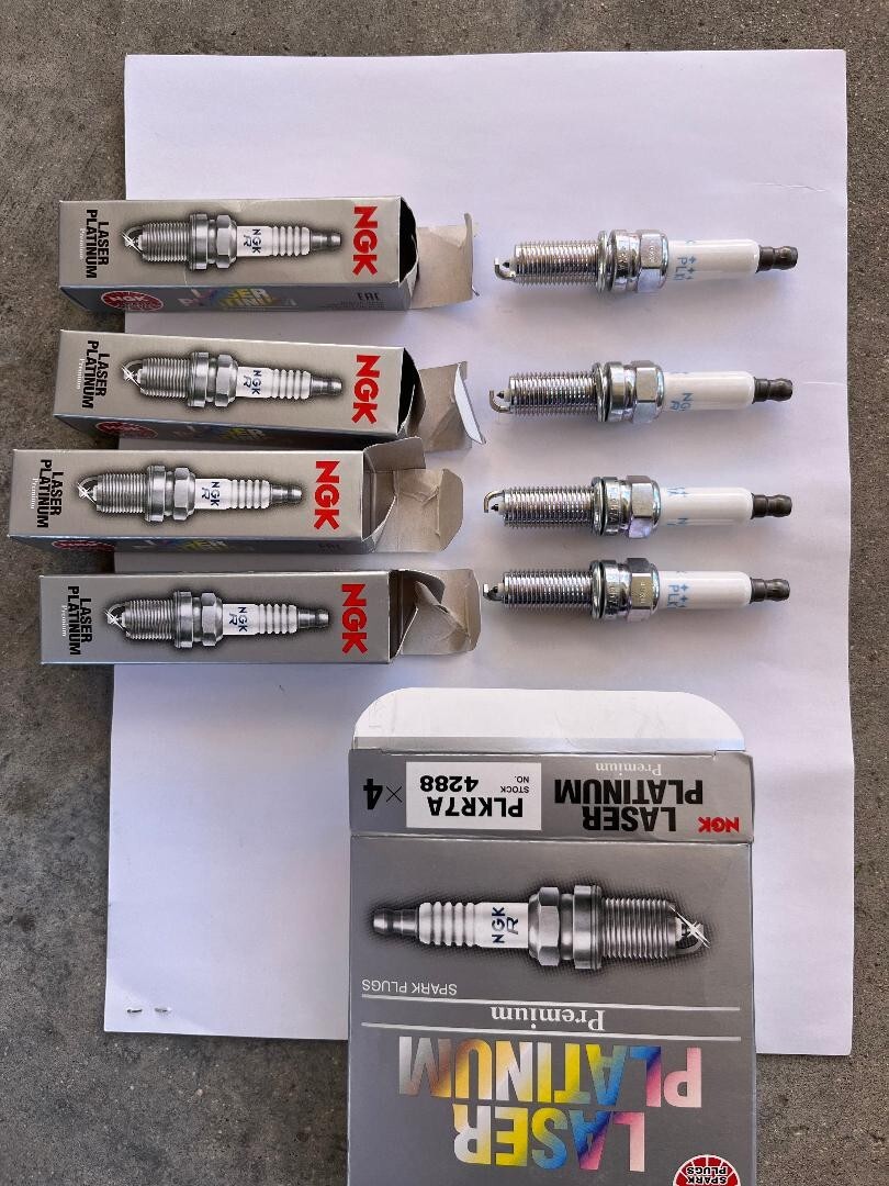 NGK 4288 Laser Platinum Premium Spark Plugs - PLKR7A - Pack of 4