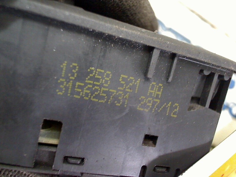SWITCH FOR ELECTRIC VAUXHALL CORSA D 2013 WINDOW REGULATOR 13258521AA