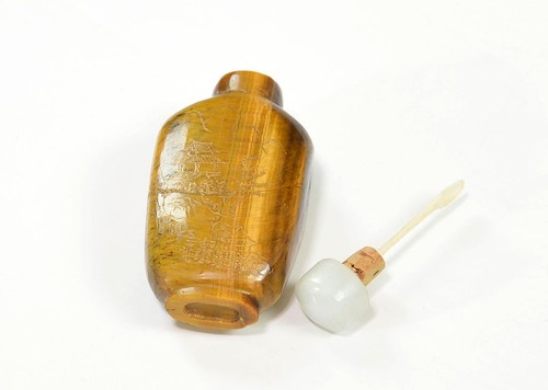 Eine chinesische vergoldete Tigerauge Schnupftabakflasche - Bild 15 von 17