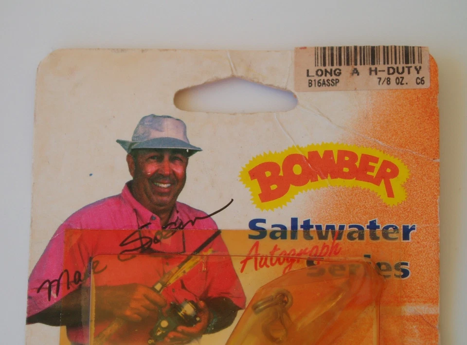 Mark Sosin Autograph Series Bomber Heavy Duty Long A 16A Fishing Lure 7/8 oz 6"L - Image 3 of 4
