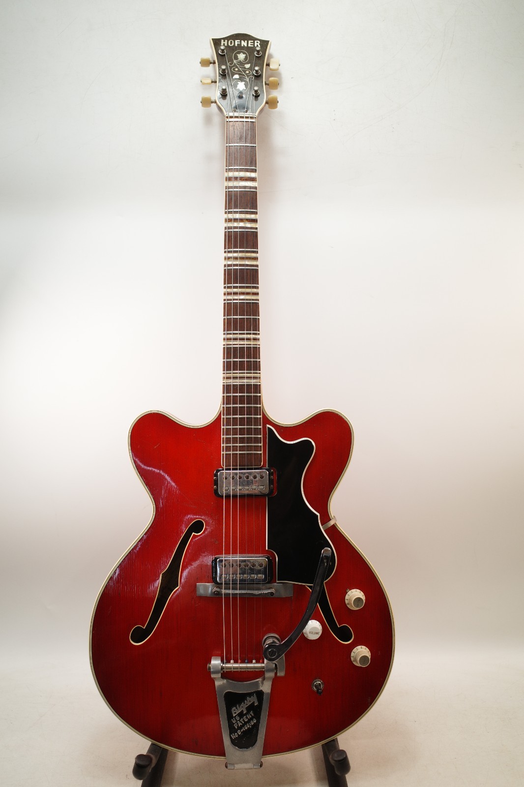 Vintage 1964 Hofner Verithin Bigsby Guitar No. 2138 in Red : COLLECTION ONLY