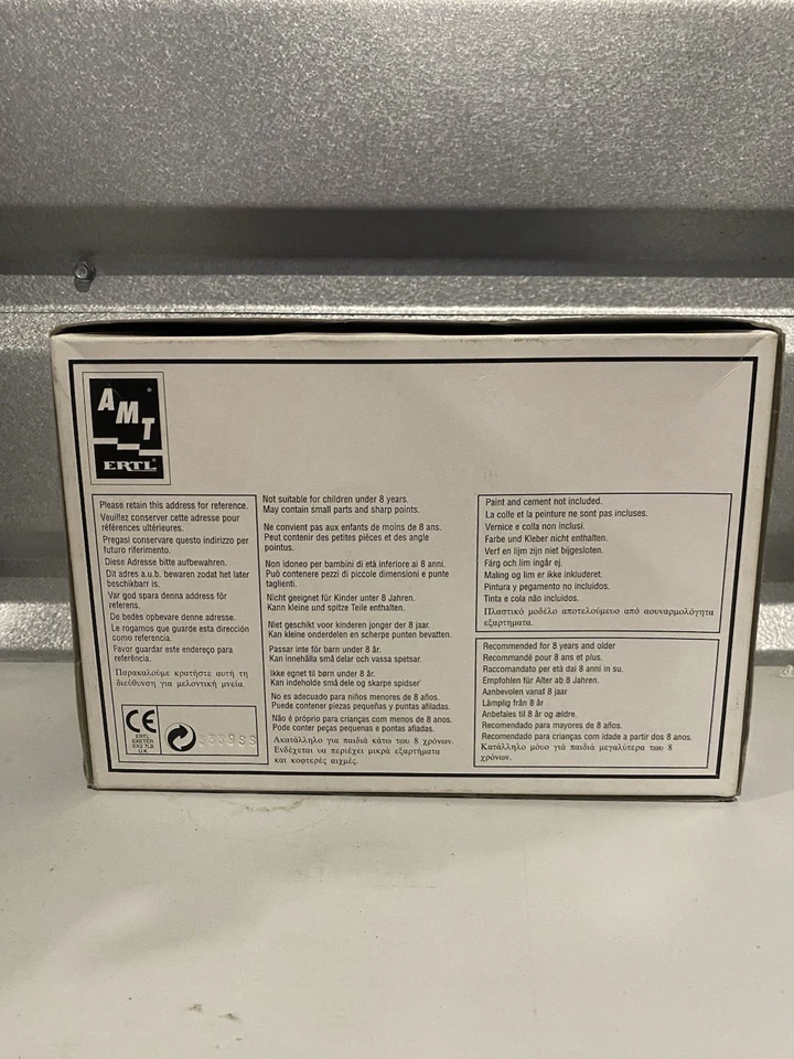 AMT/Ertl Amarillo Submarino The Beatles Vintage 1999 Modelo Kit #30097 Caja Abierta Foto 3 de 4