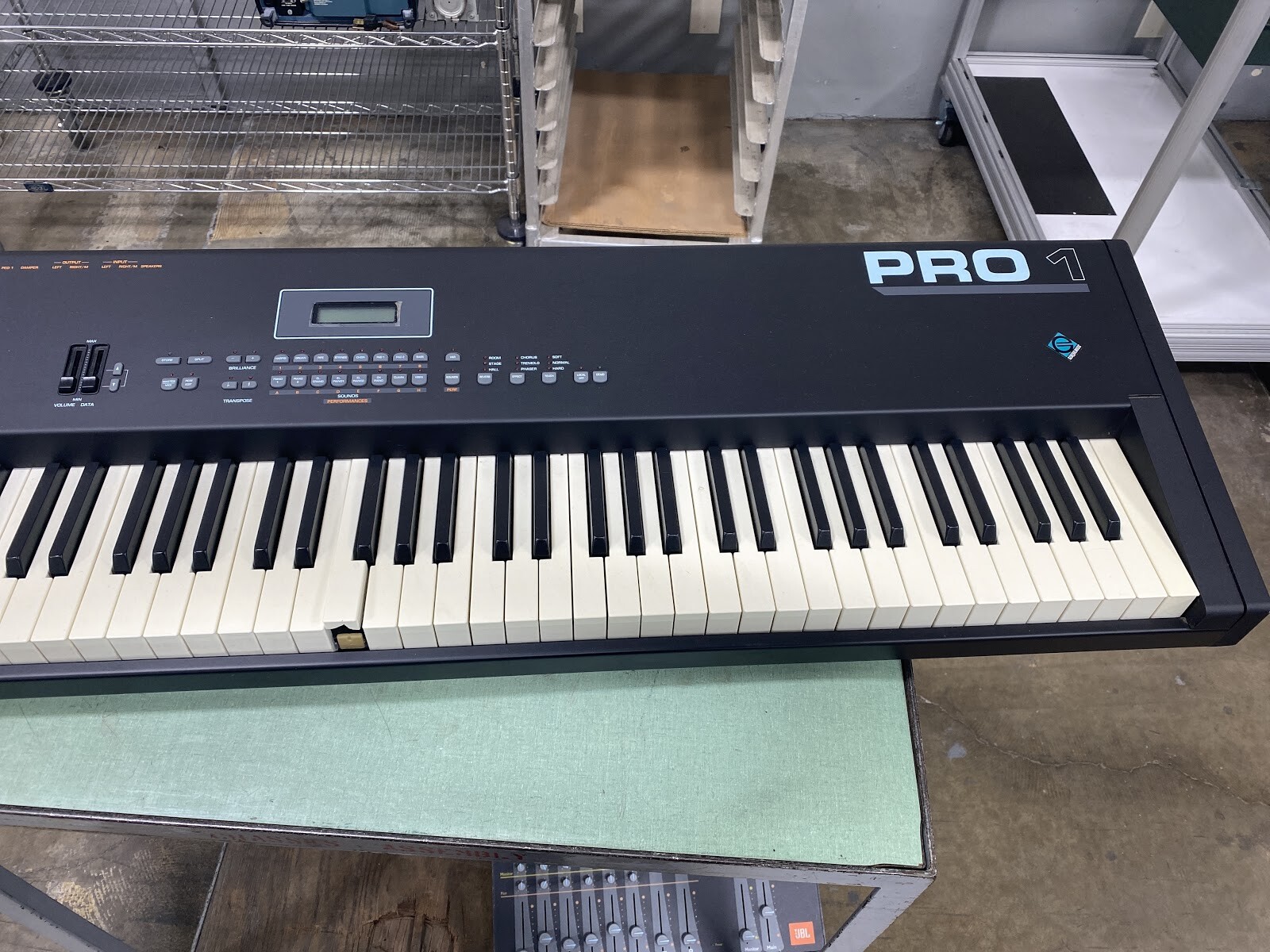 General Music Pro 2 Real Piano Weighted Keyboard 88 Keys Great Sound! -  Vintage