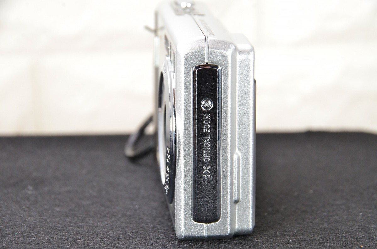 SONY Cyber-shot DSC-W80 シルバー Buy Sony Cyber-shot DSC-W80 7.2MP Digital Camera - Silver online