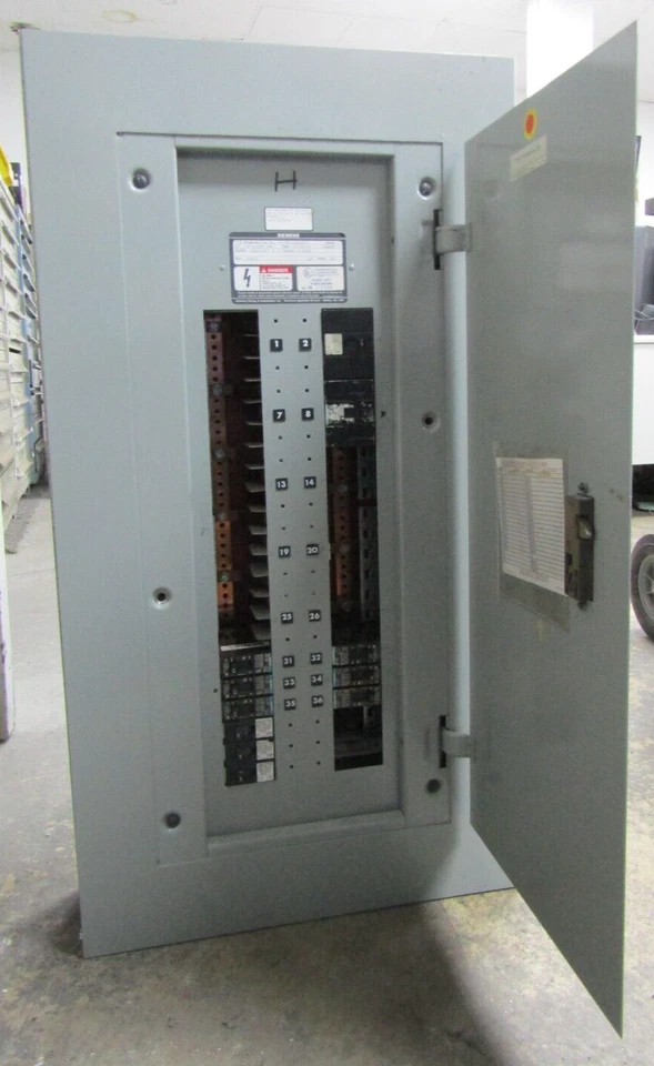😃 SIEMENS 225 AMP MAIN LUG PANELBOARD 480Y/277 VAC 42 CIRCUIT H442ML4225STM - Image 3 of 4