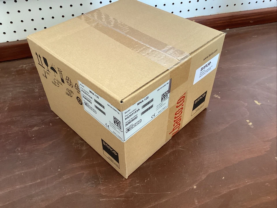 Barco MNA-120 ENC DVI Audio Tms Adapter - Image 2 of 2