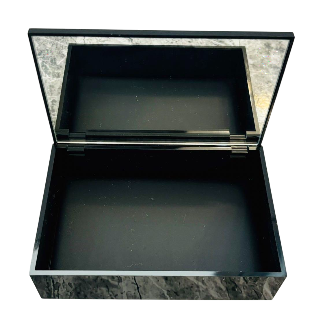 CHANEL ブラック レザー メイクアップケース CHANEL Novelty Accessory Case Mirror Cosmetic Jewelry Box