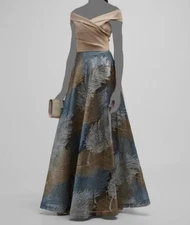 $910 Rickie Freeman for Teri Jon Women's Gold Off-Shoulder Metallic Dress Size 4