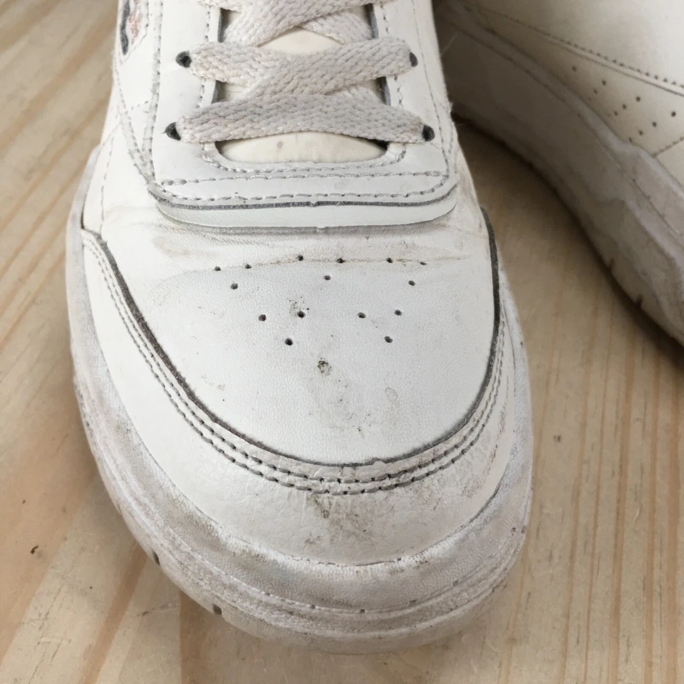 Reebok Shoes Womens 7 Classic Sneakers White Lace Up Comfort Round Toe Low Top - Image 4 of 4