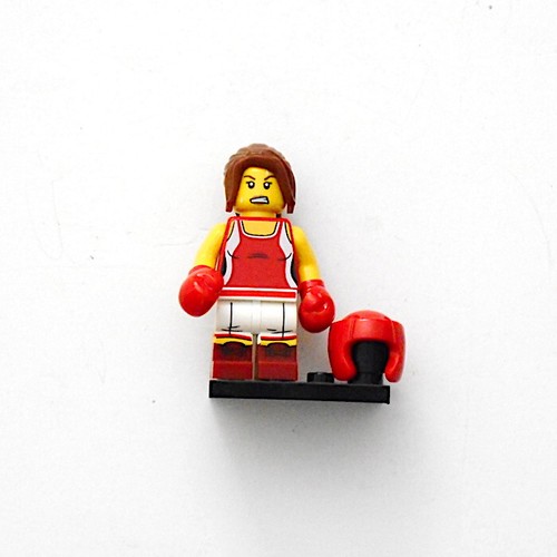 LEGO 71013 KICKBOXER Minifigurka Seria 16 NOWA POZA PAKIETEM - Zdjęcie 1 z 2